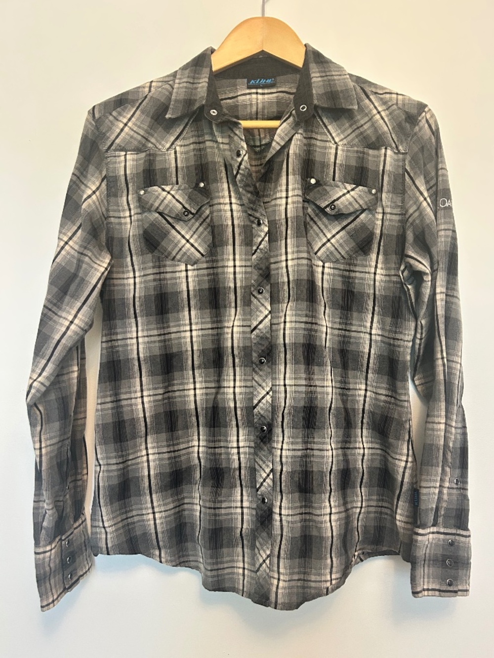 KÜHL Dillingr Flannel Shirt Mens L Grey Black Plaid Athletic Fit Button Down